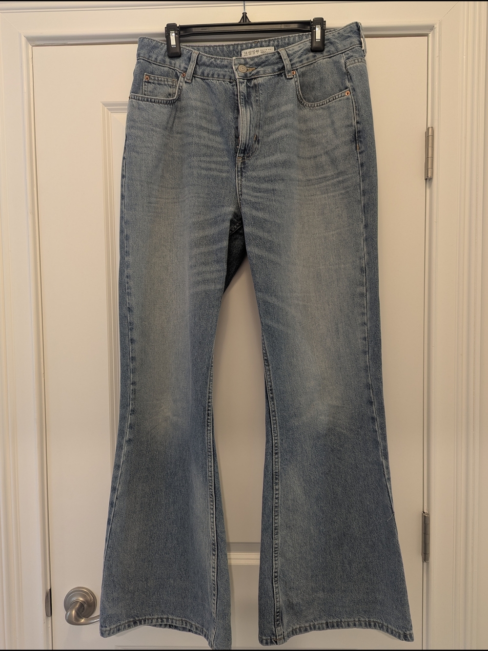Denim&Co Light Wash Flare Jeans Size 10 Mid Rise Bootcut